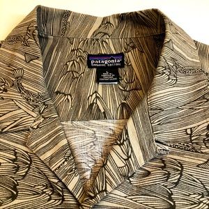 Patagonia Mens Aloha SS Shirt Large - EUC